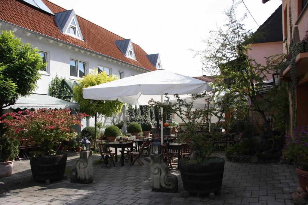 Hotel Gasthof Gruener Wald Hofheim am Taunus Exteriér fotografie